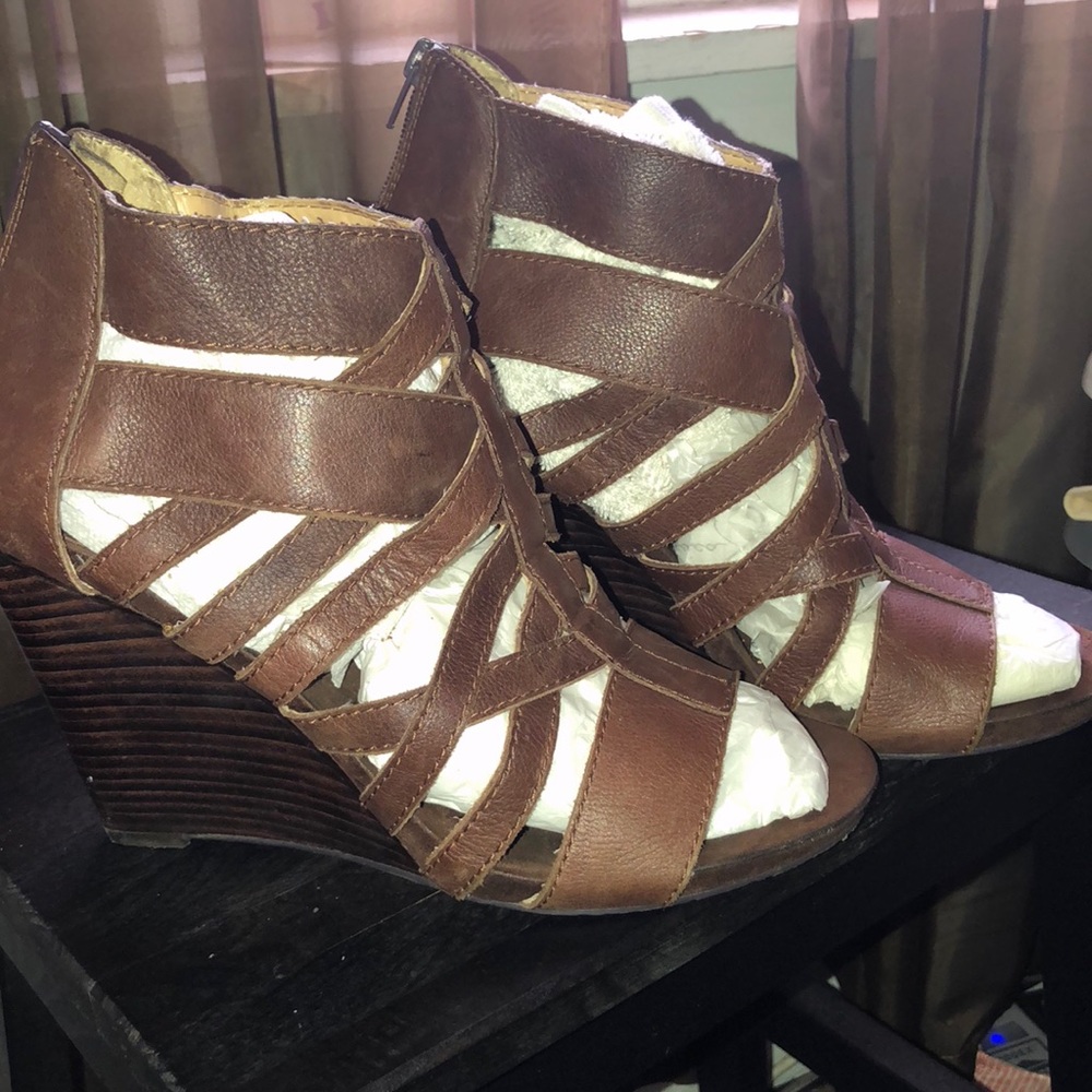 Nine West wedge leather sandals